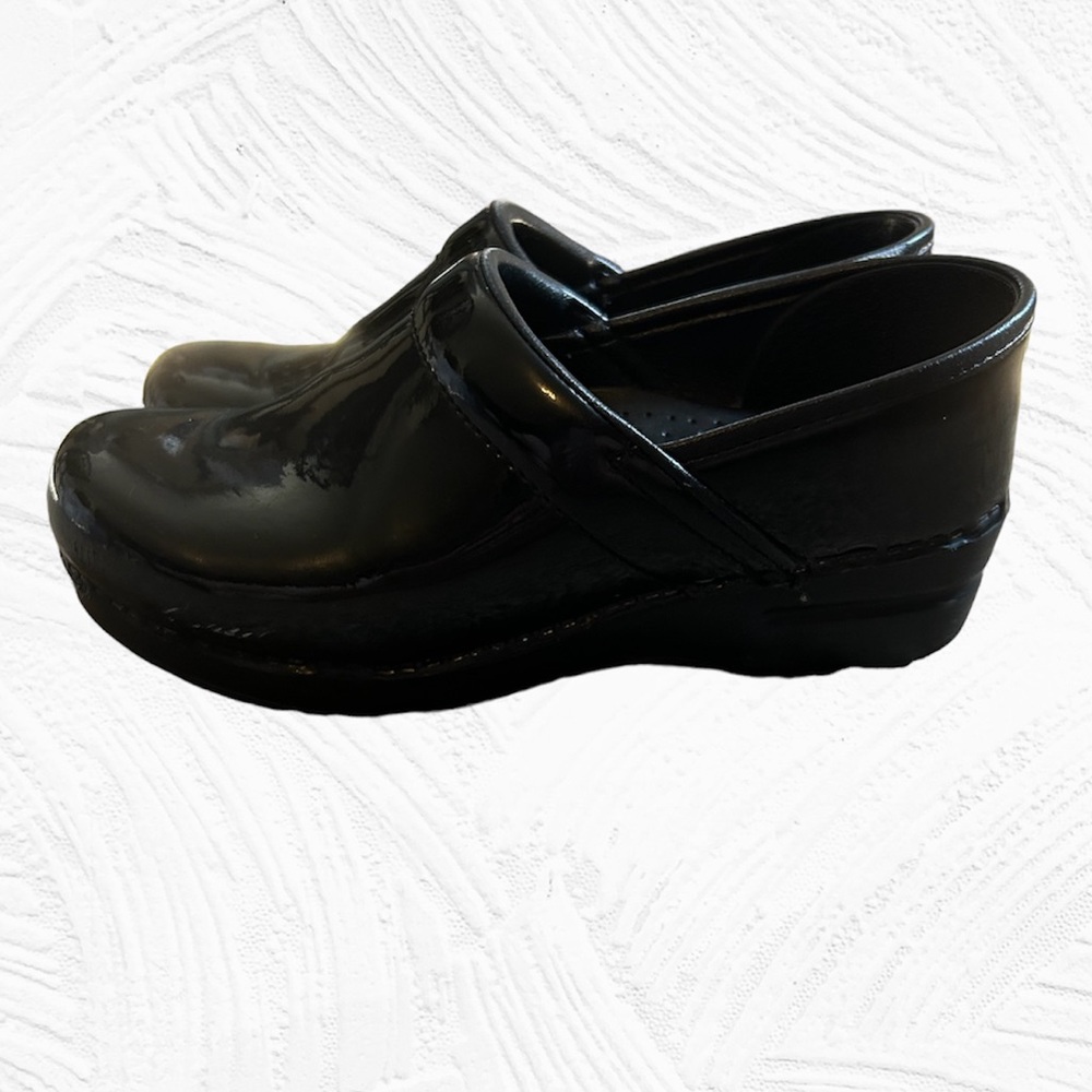 Dansko Patent Leather Clogs Size 39